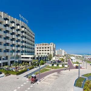 Baltic Riccione-fronte Mare Отель Риччоне